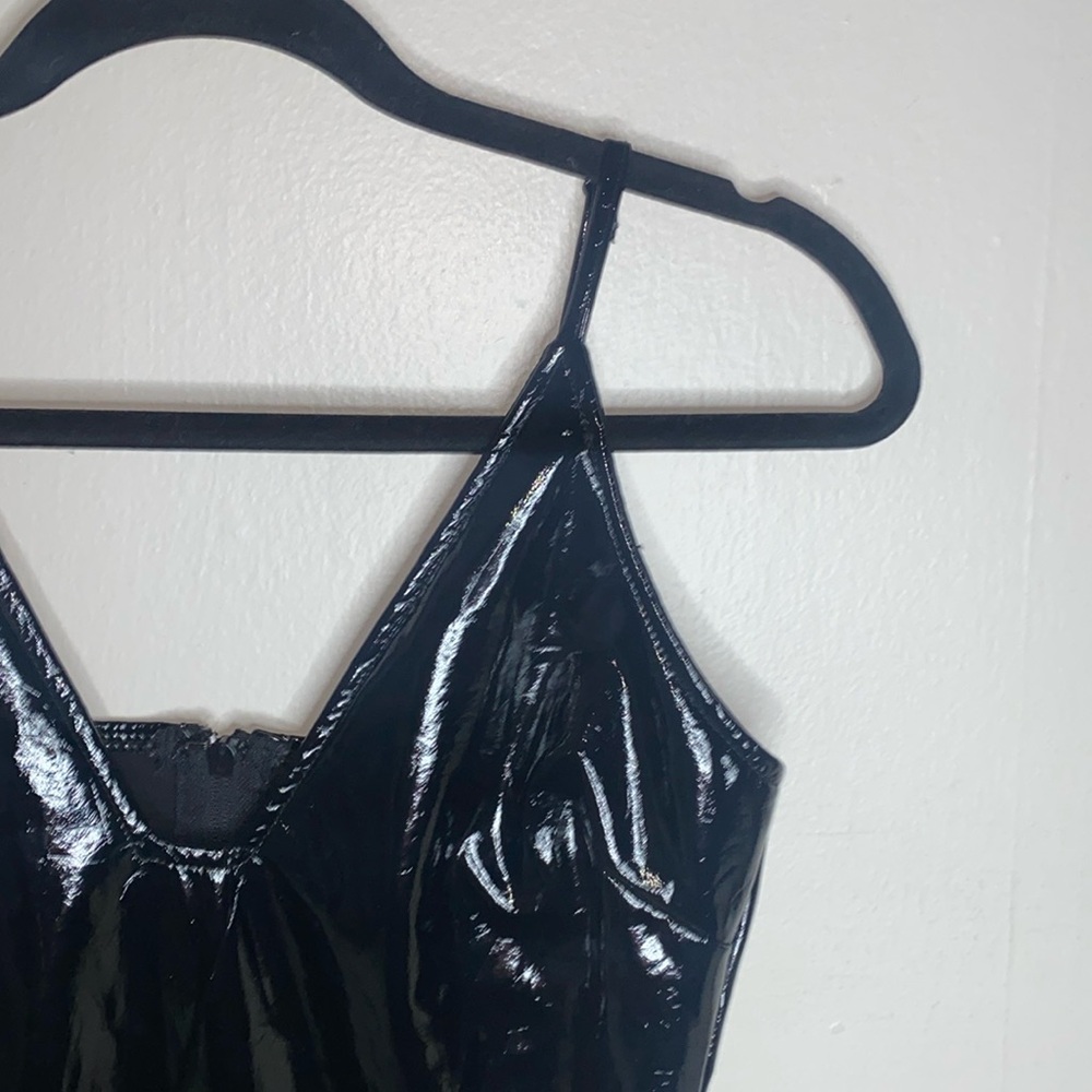 🪼Adorable faux leather black tight zip up dress! - Picture 1 of 9
